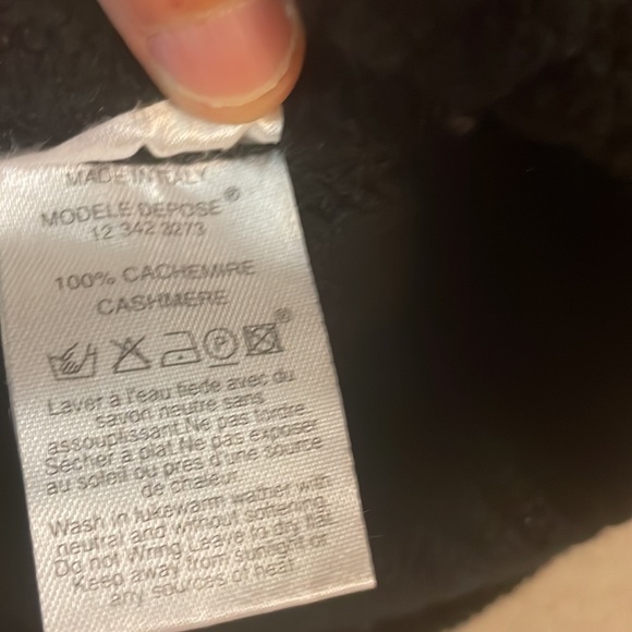 Celine size small 100% cashmere - Picture 4 of 4